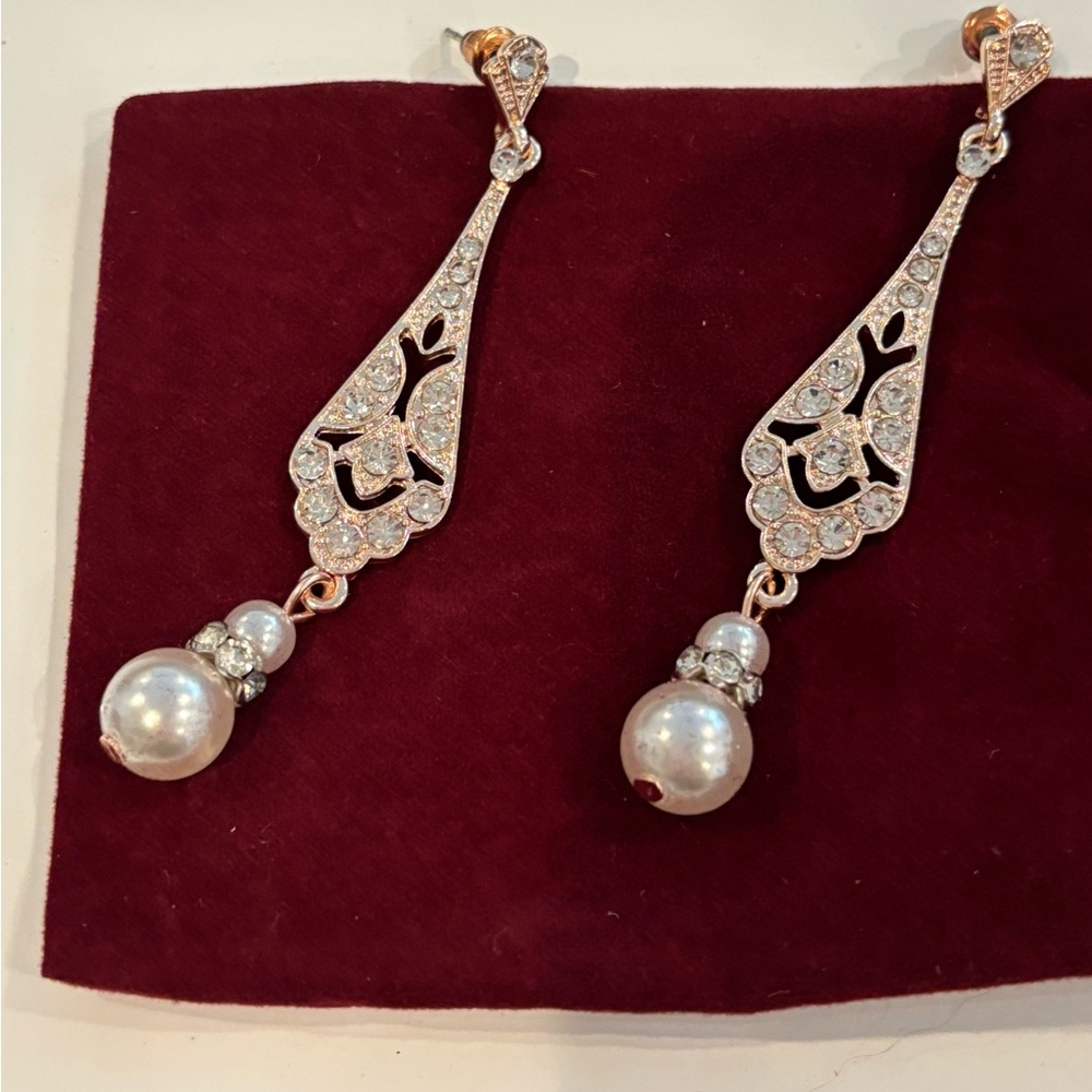 NWOT Elegant Art Deco Rose Gold Pearl Drop Earrings